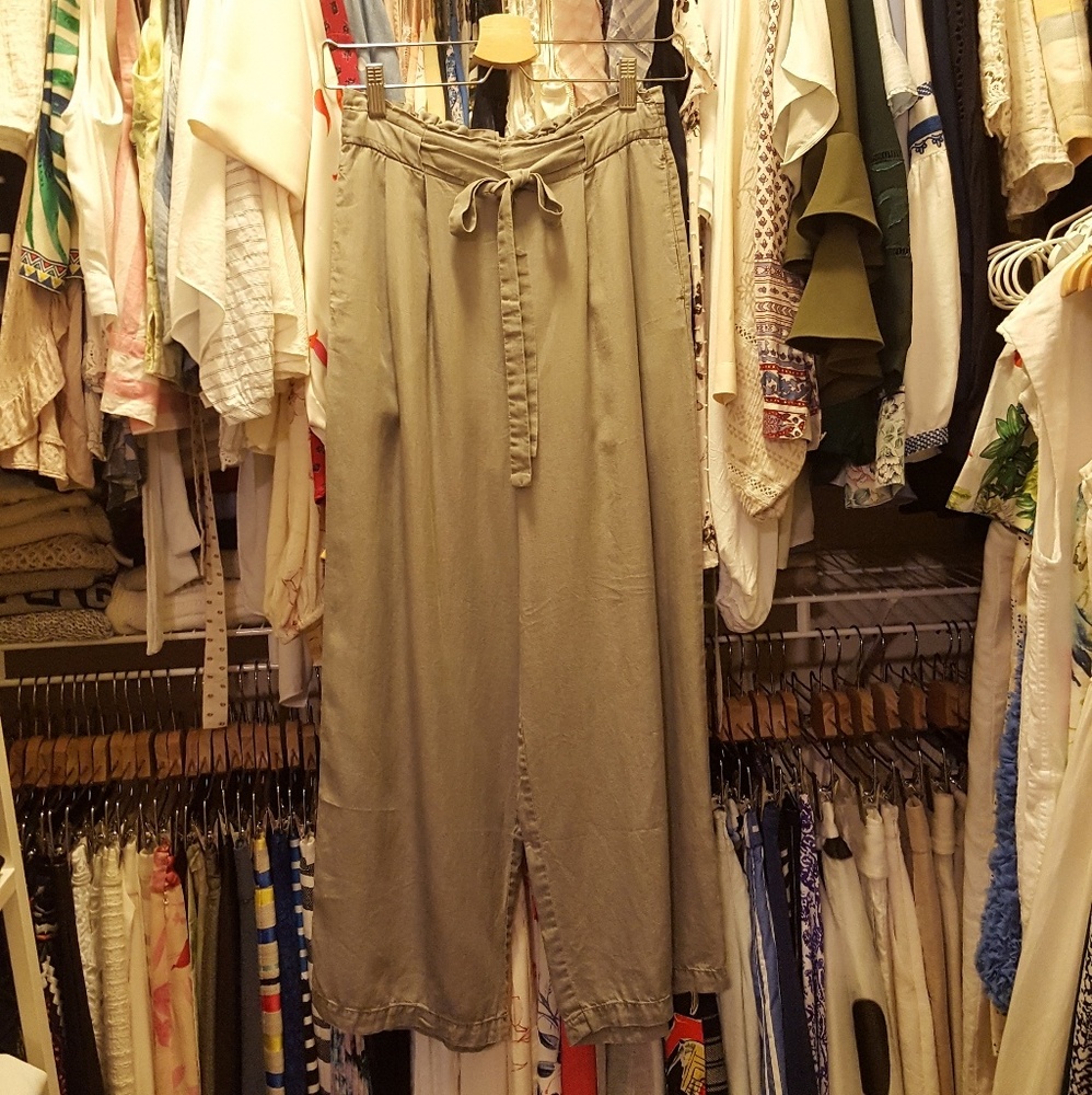 Taupe tie waist cullotes